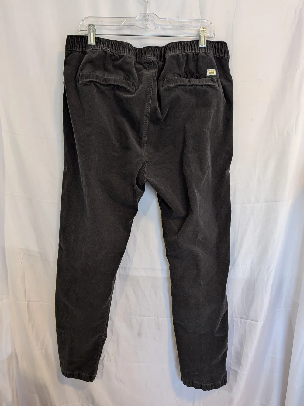 Vuori Men's Optimist Corduroy Pants in charcoal gray Size XXL - Picture 4 of 6